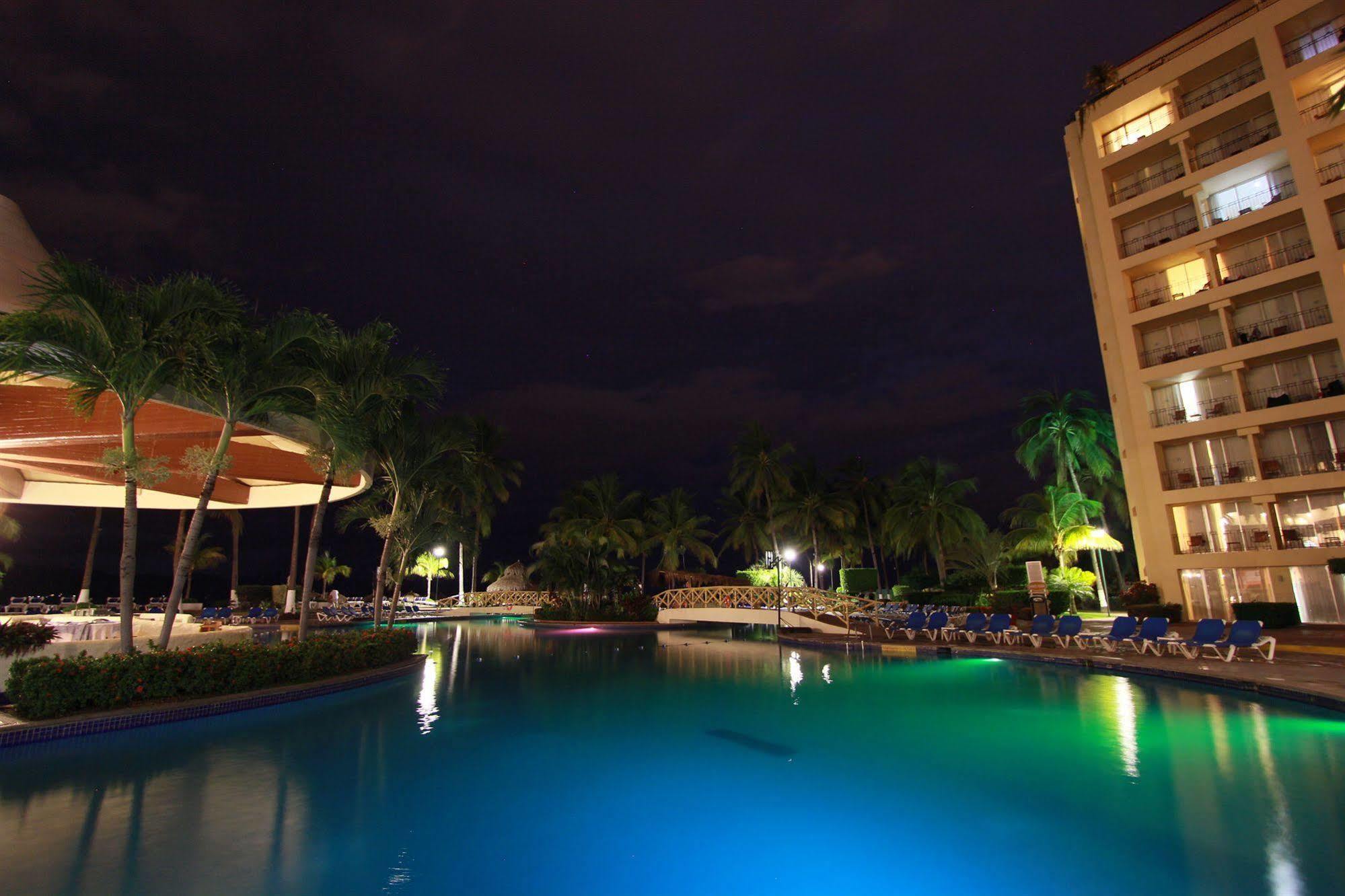 Sea River Tower Condo 132 ปูแอร์โตบาญาร์ตา ภายนอก รูปภาพ